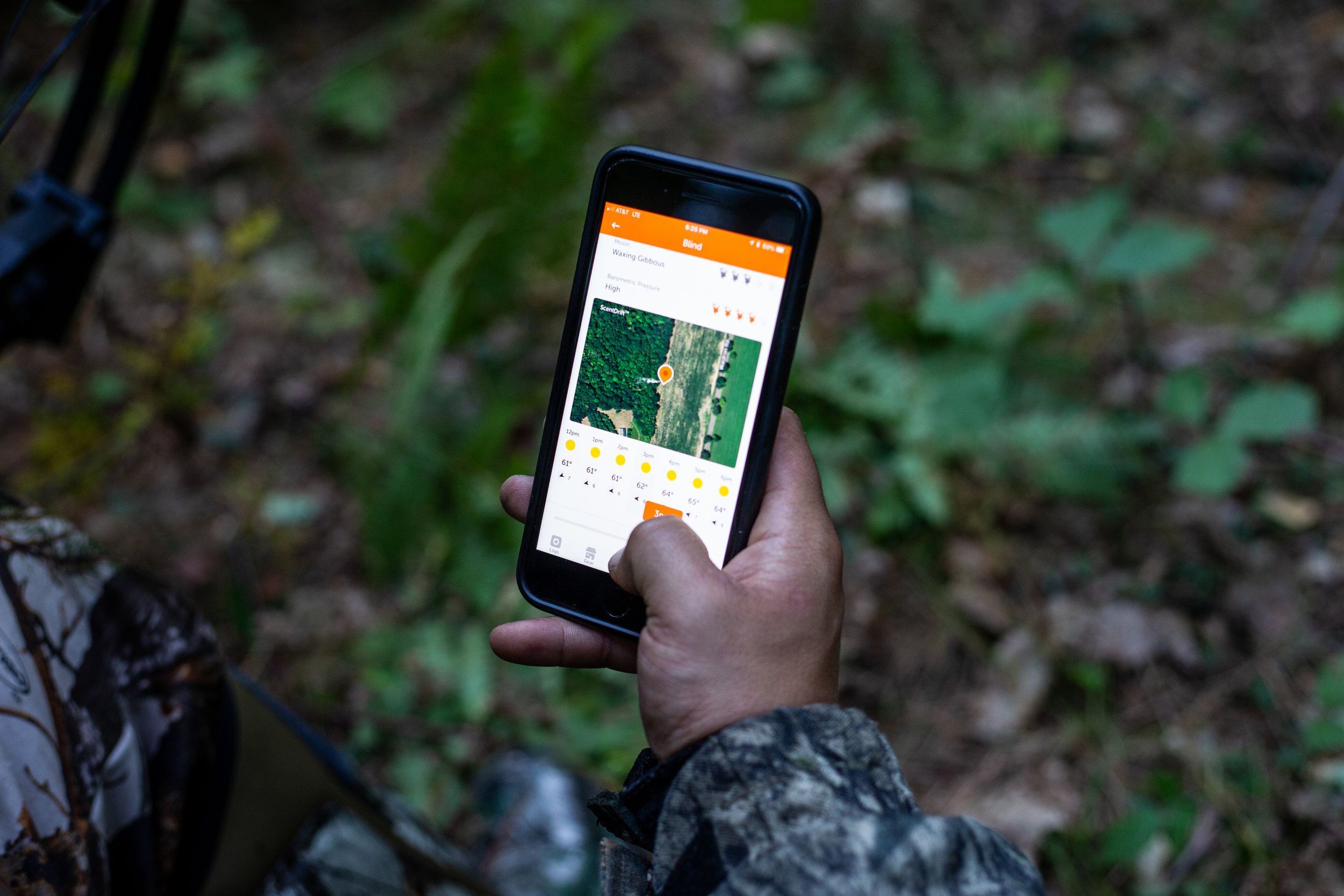 A close-up of using the HuntWise app for coyote hunting. 